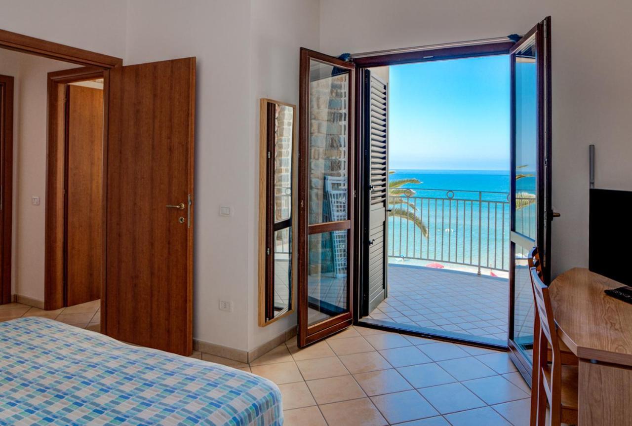 Acciaroli Vacanze Residence Eksteriør billede