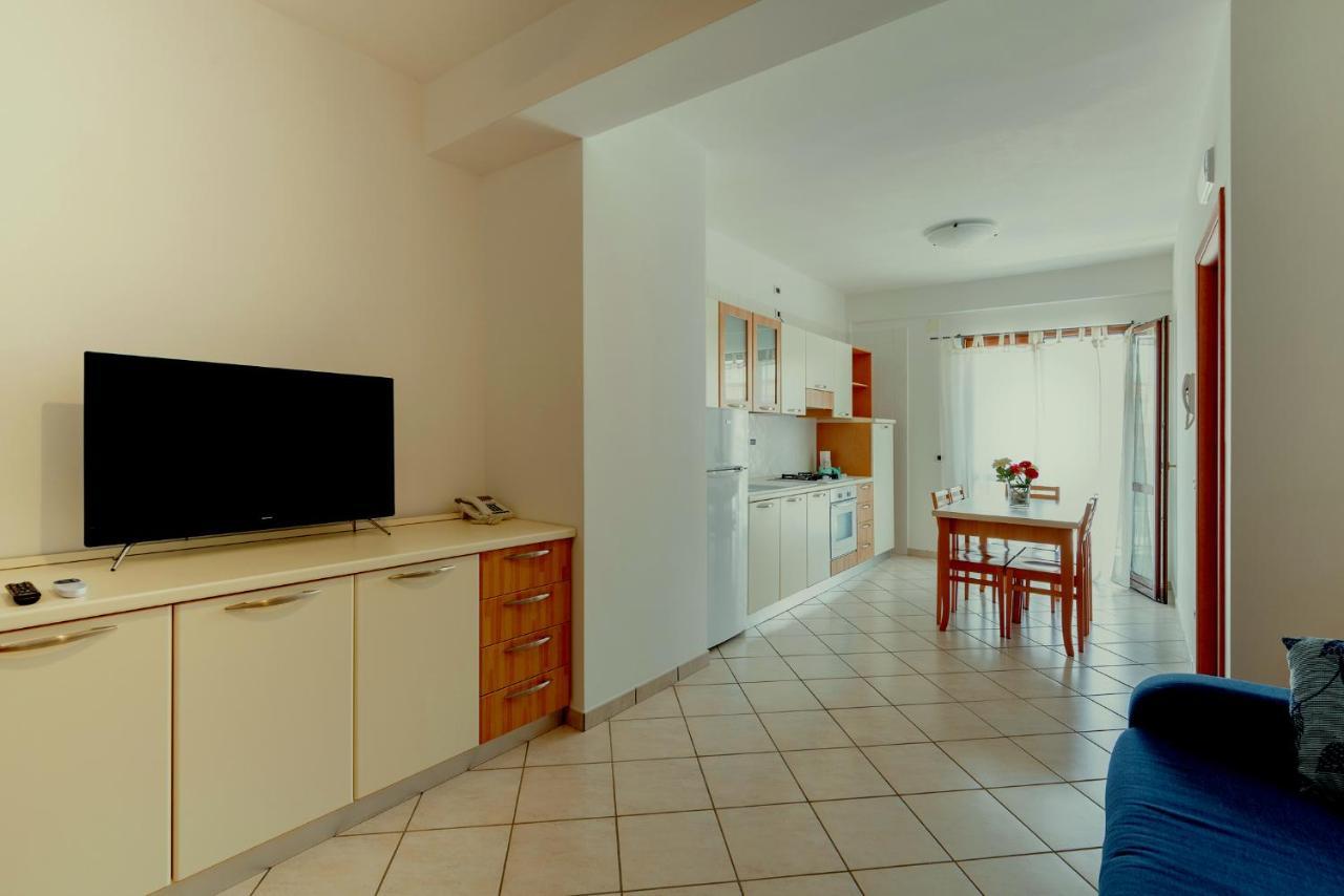 Acciaroli Vacanze Residence Eksteriør billede